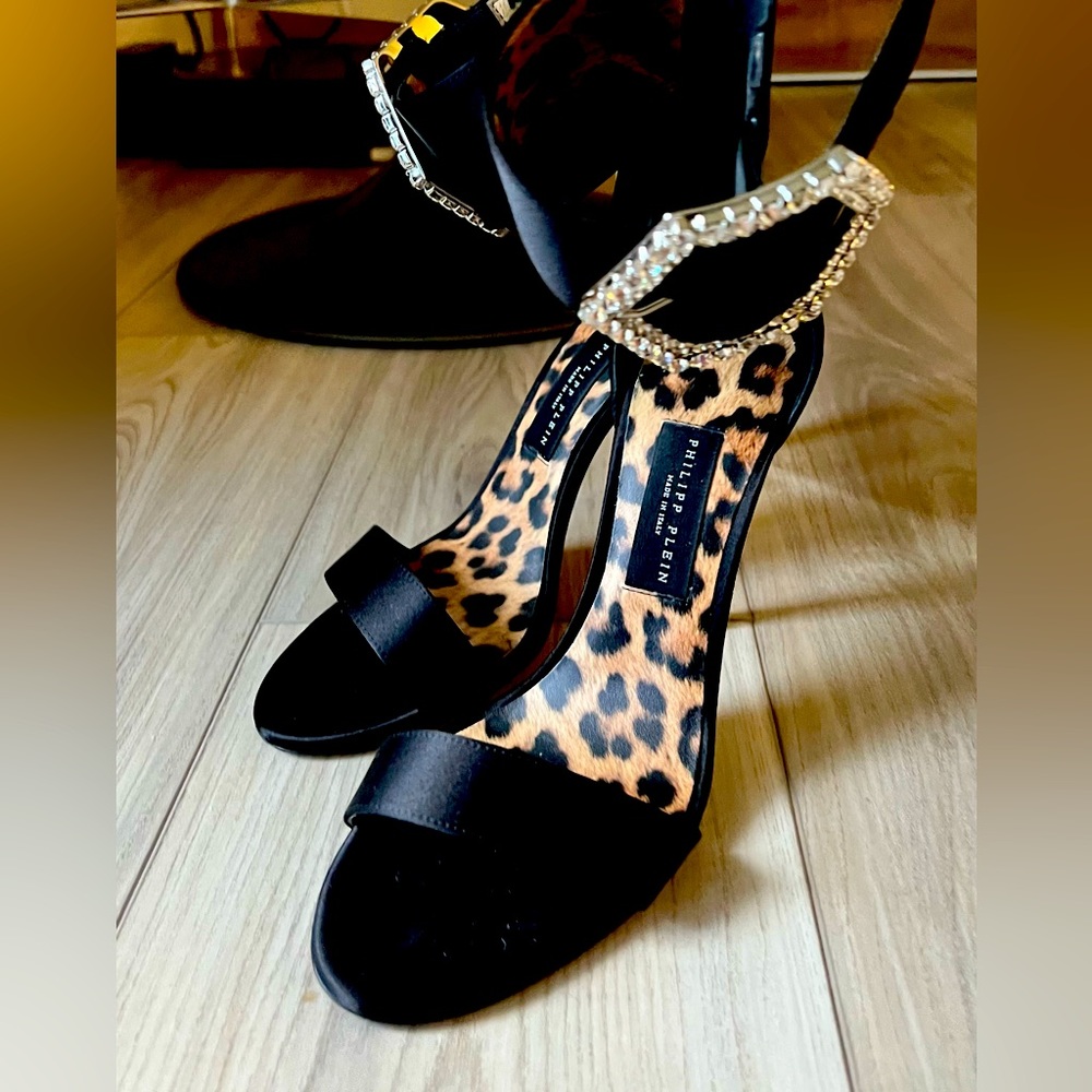 Beautiful Philip Plein black sexy heels